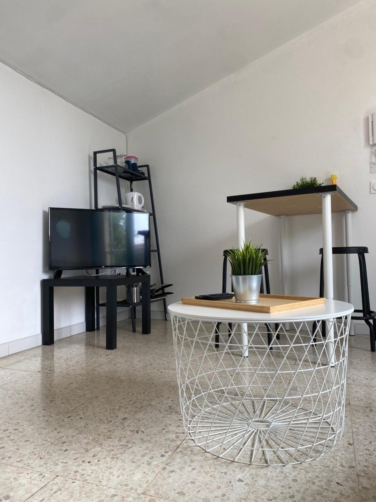La MAISON D'ANTONIN Nîmes Esterno foto